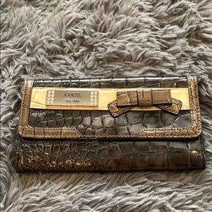 Guess wallet